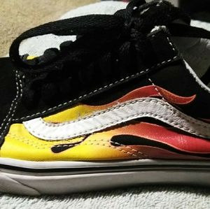 Vans women's 7 or men's 5.5